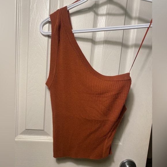 Asymmetric brown ribbed Zara top - Picture 3 of 3